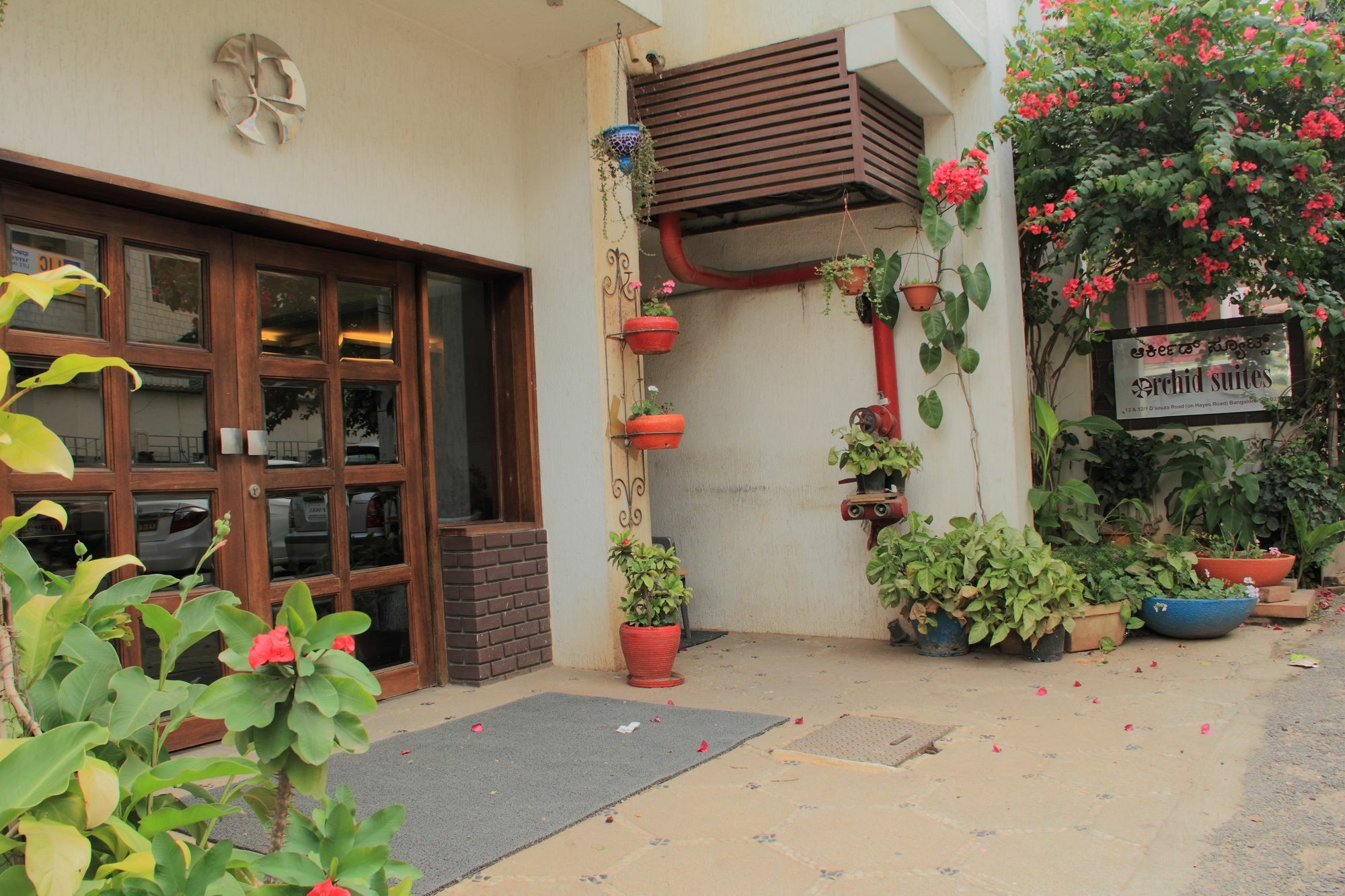 Orchid Suites - A Boutique Hotel Bangalore Off Residency Road Buitenkant foto